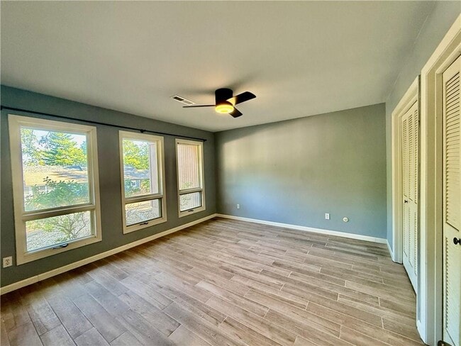 Building Photo - 11 Mellor Ln
