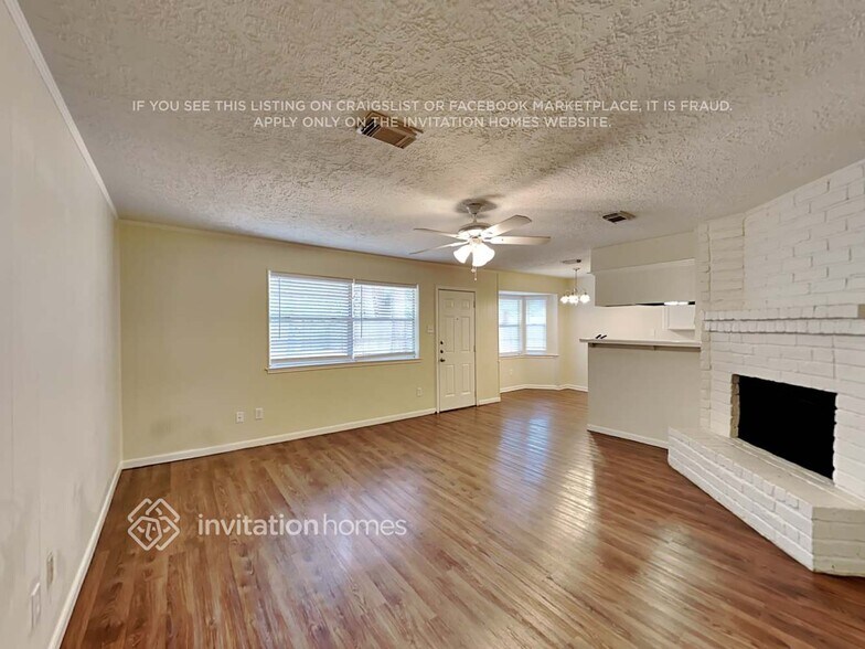 Building Photo - 16915 Bally Castle Dr
