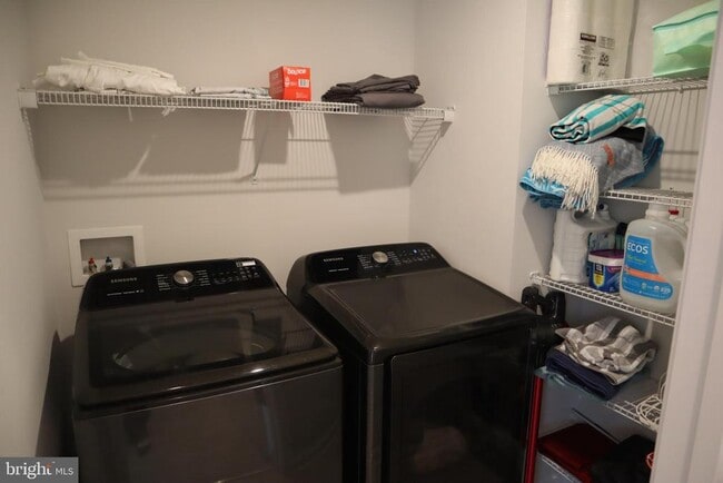 Building Photo - 585 Cross Chase Dr