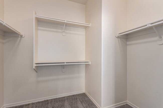 Building Photo - 10335 N Tall Cotton Dr