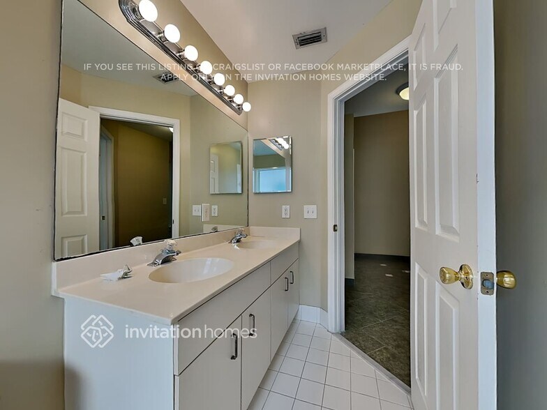 Building Photo - 17038 NW 20th St