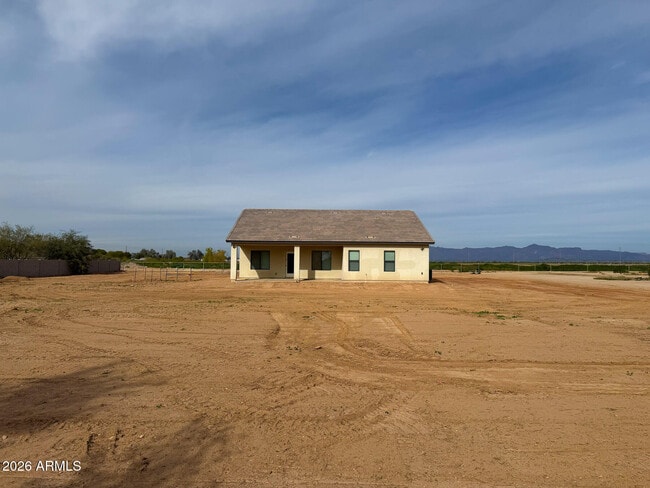 Building Photo - 5145 E Hash Knife Draw Rd