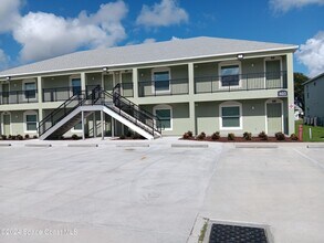 Building Photo - 801 Angela Ave