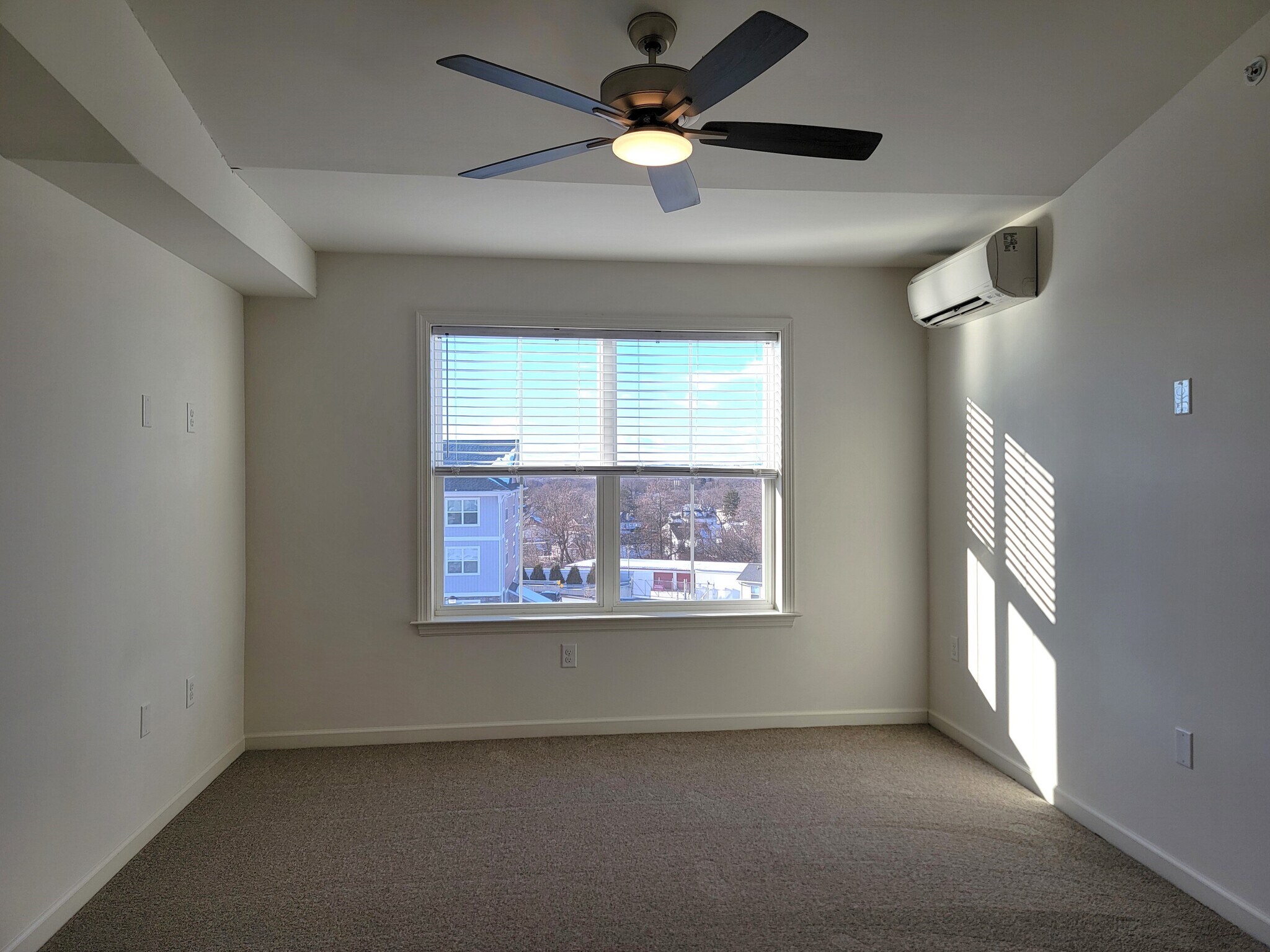 Building Photo - 4530 Commerce St
