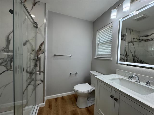 Building Photo - 2500 Rolling Hills Dr