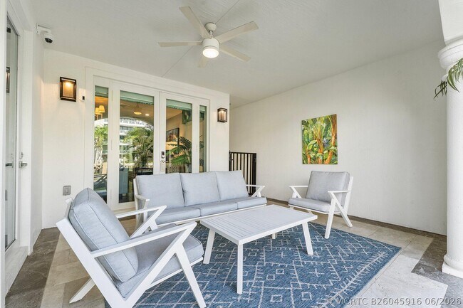 Building Photo - 57 Isle of Venice Dr