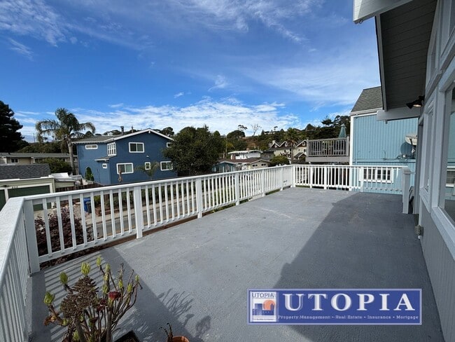 Building Photo - Beautiful and Bright Aptos Home Very Close to Rio Del Mar Beach