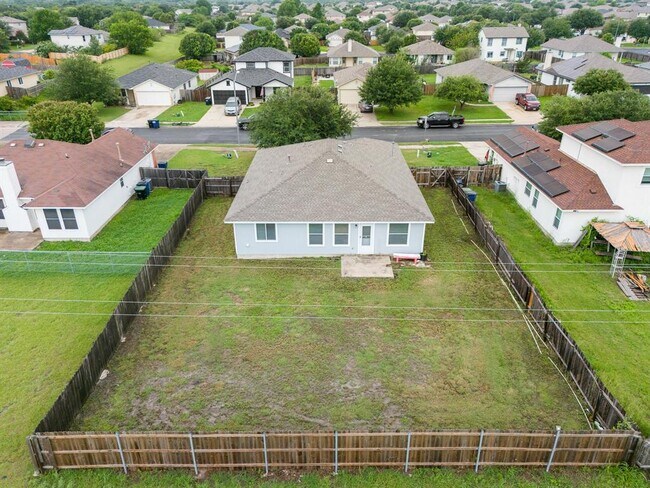 Building Photo - 318 Mitchell Dr