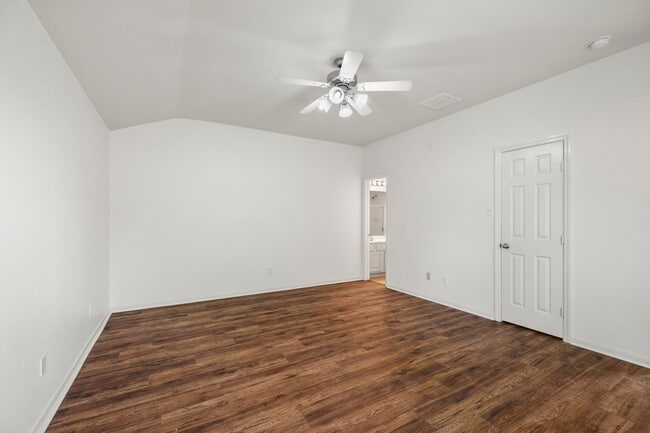Building Photo - 3211 Falcon Trail Dr