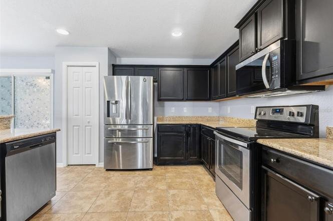 Building Photo - 27540 Desert Willow Way