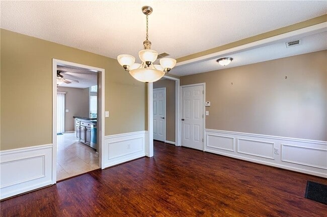 Building Photo - 13646 Weycroft Cir