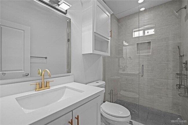 Building Photo - 5812 Pelican Ave