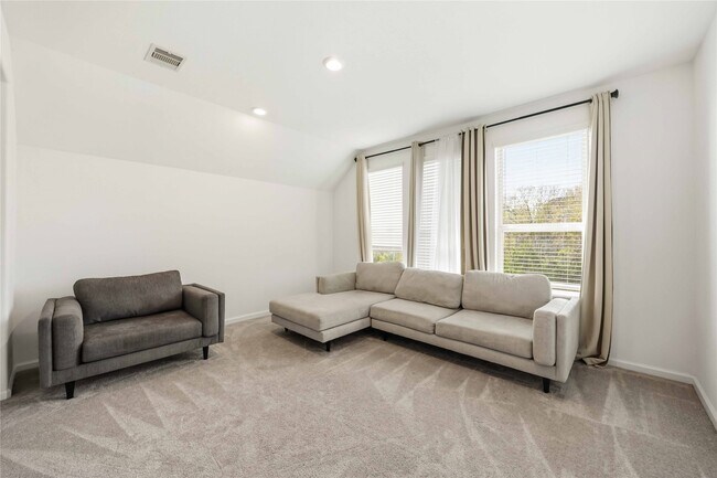 Building Photo - 4238 Redford Valley Rd