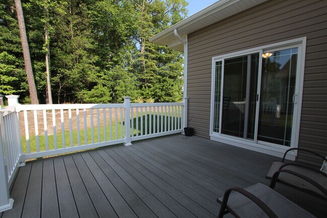 Building Photo - Maintenance Free Living!