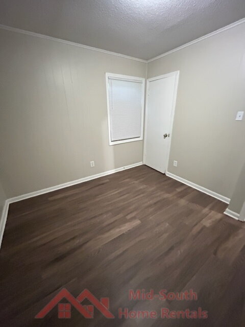 Building Photo - 815 Carol Ann Cove
