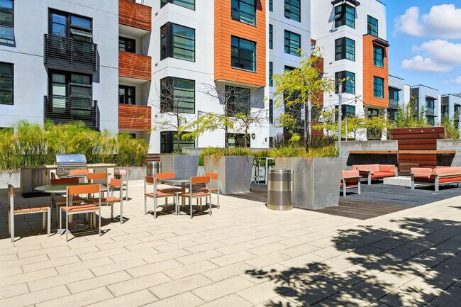 Building Photo - 1155 4th St