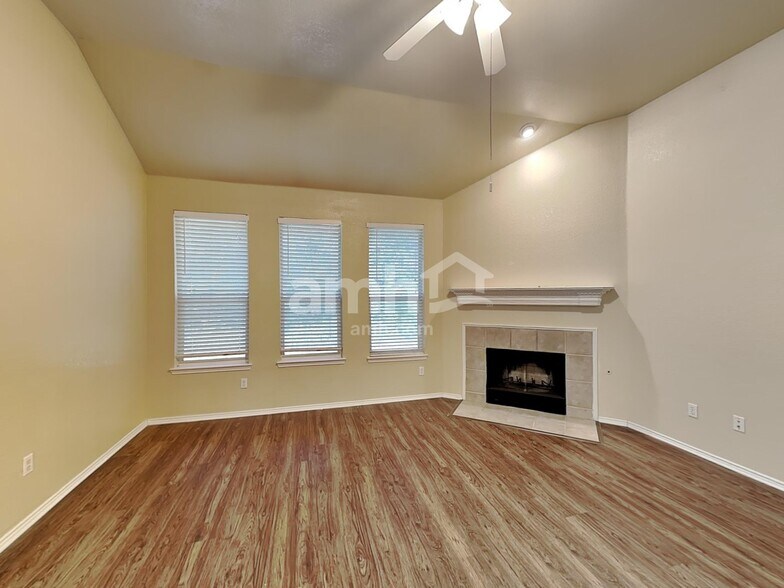 Building Photo - 1821 Cartman Rd