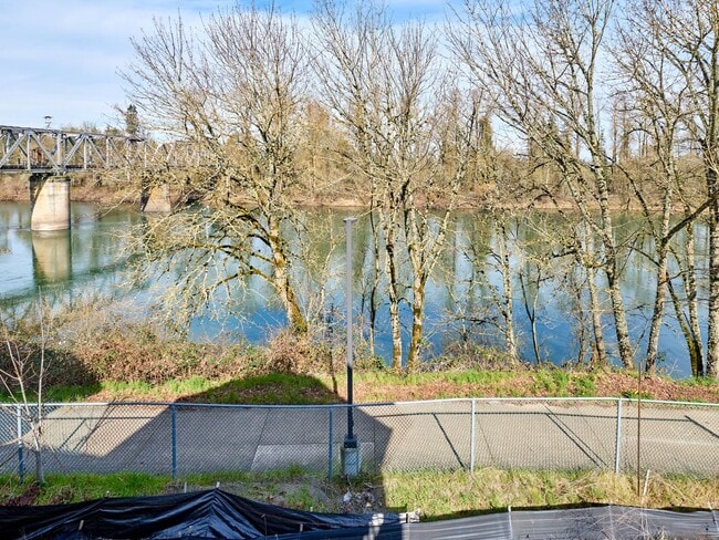 Building Photo - 827 Front Ave NE