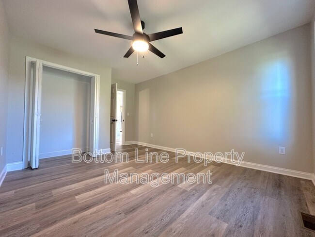 Building Photo - 51 Ashlyn Dr SE