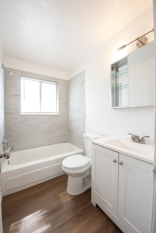 Building Photo - 3012 Larkmoor St