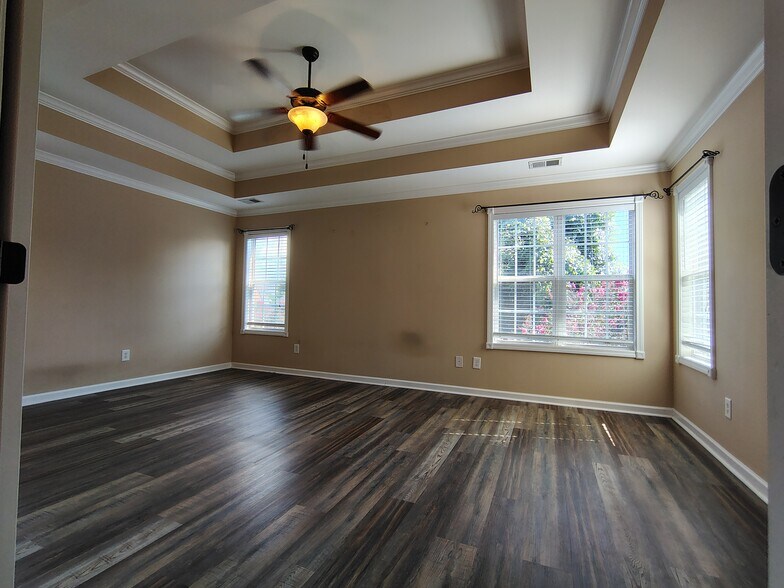 Building Photo - 110 Ruland Cir