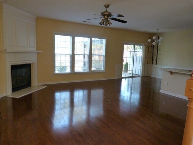 Building Photo - 2091 Deptford Dr