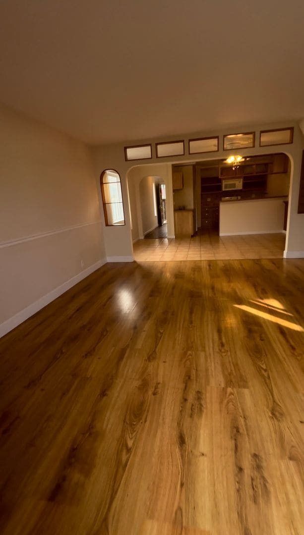 Building Photo - Gorgeous 2 bedroom in Point Richmond! Available now!