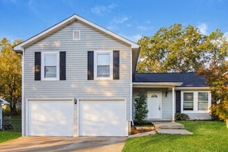 Building Photo - 1733 Overlook Way SW