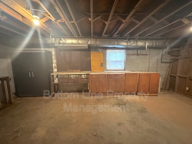 Building Photo - 9419 Brenda Ann Rd