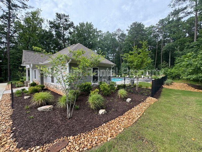 Building Photo - 120 Duval Dr