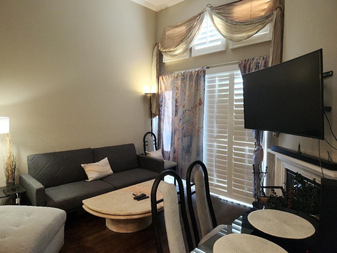 Building Photo - 4175 Executive Dr