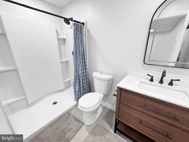 Building Photo - 12519 Royal Crown Dr