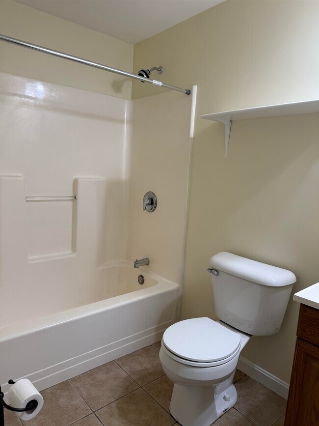 Building Photo - 276 Fremont Rd