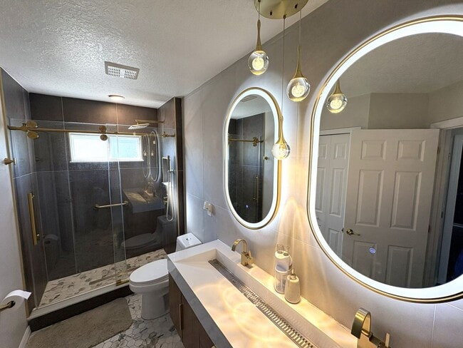 Building Photo - Coming Soon!  Stunning 5-Bedroom Home in G...