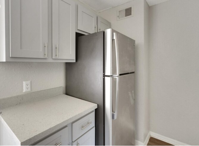 Building Photo - 4295 Summer Landing Dr