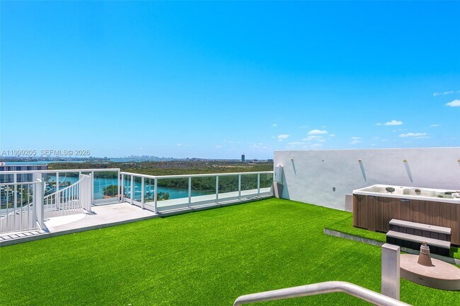 Building Photo - 400 Sunny Isles Blvd