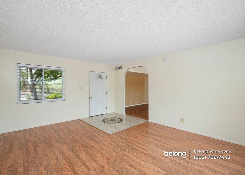 Building Photo - 2809 N Granite Reef Rd