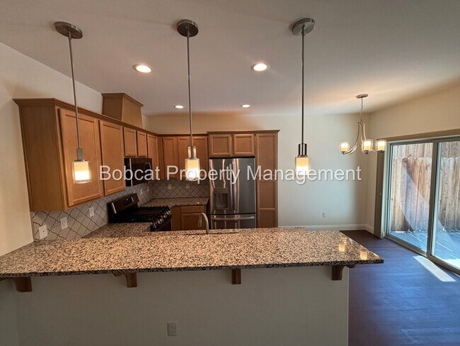 Building Photo - 3 Bed, 2.5 Bath, Townhome Located in Carson City - Mills Landing Community