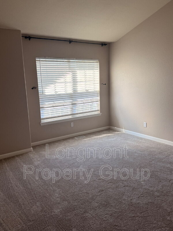 Building Photo - 1613 Metropolitan Dr