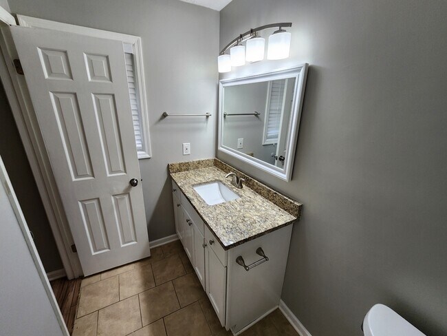 Building Photo - 365 Winding River Dr