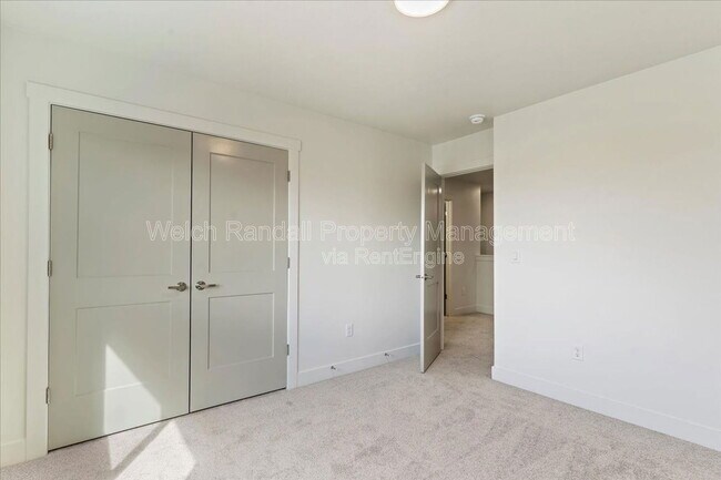 Building Photo - 3669 S 4625 W