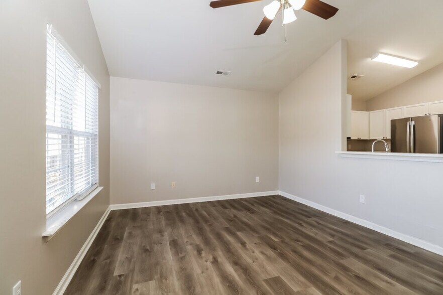 Building Photo - 4703 Tumbleweed Ct