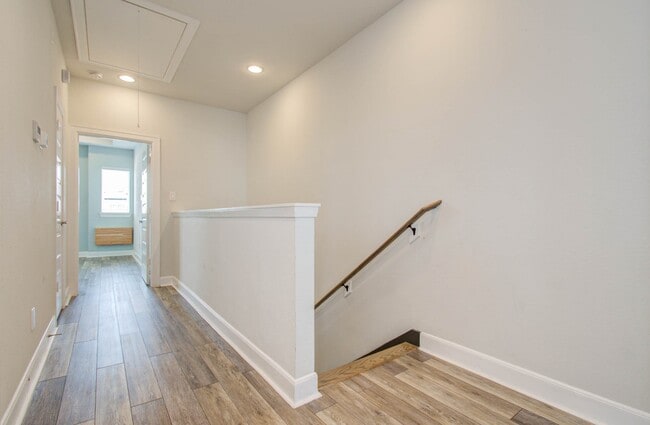 Building Photo - 2812 Grand Fountains Dr