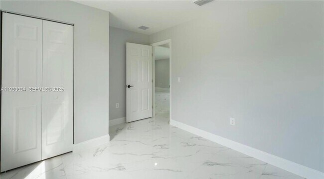 Building Photo - 761 Kirkman Ave