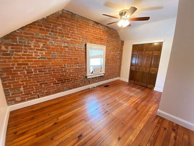 Building Photo - Worthington St 1475-1477 DFT