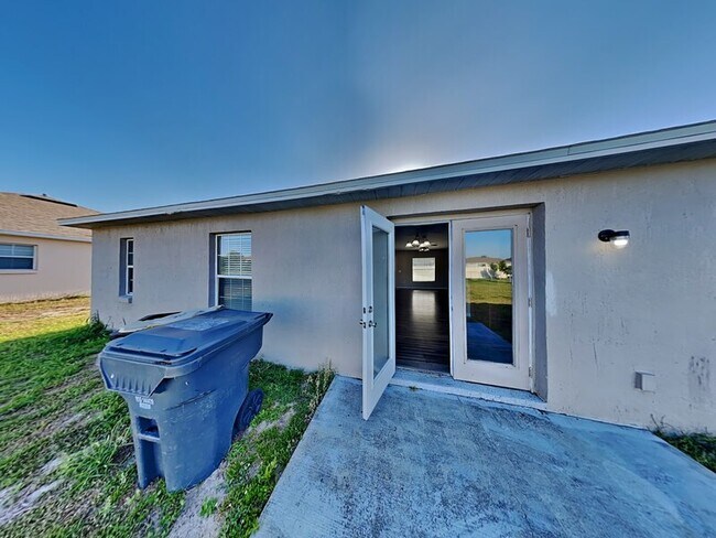 Building Photo - 247 Lake Eloise Pointe Blvd