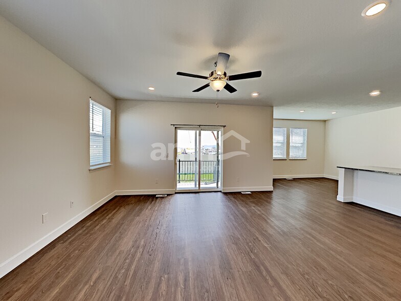 Building Photo - 2444 S Wild Horse Way