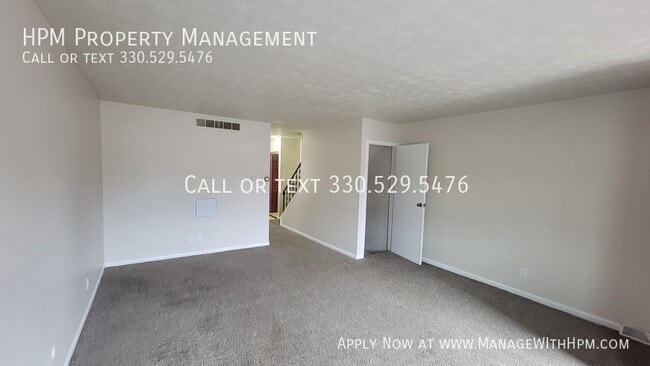 Building Photo - CALL 330-529-5476 TO SCHEDULE A SHOWING! -...