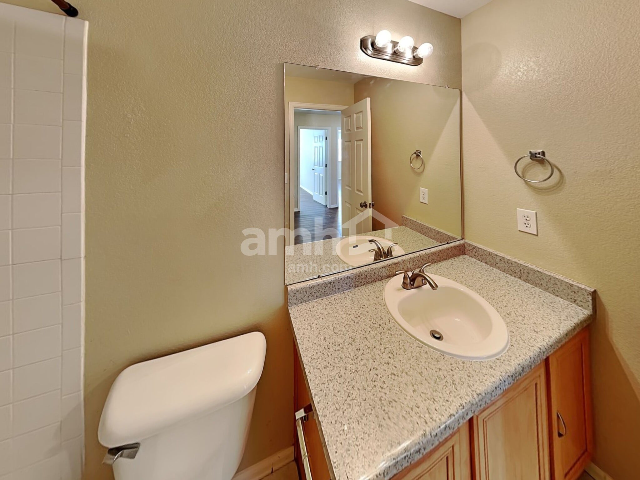 Building Photo - 2320 S Gibralter Way