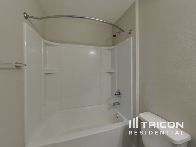 Building Photo - 1312 Sarahs Landing Dr